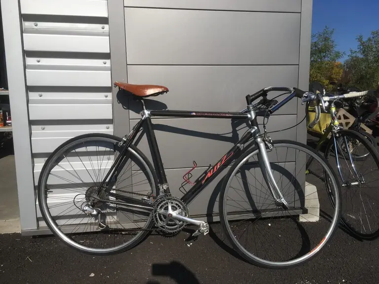 Réparation et entretien de vélo à l'atelier AMMV - photo 4