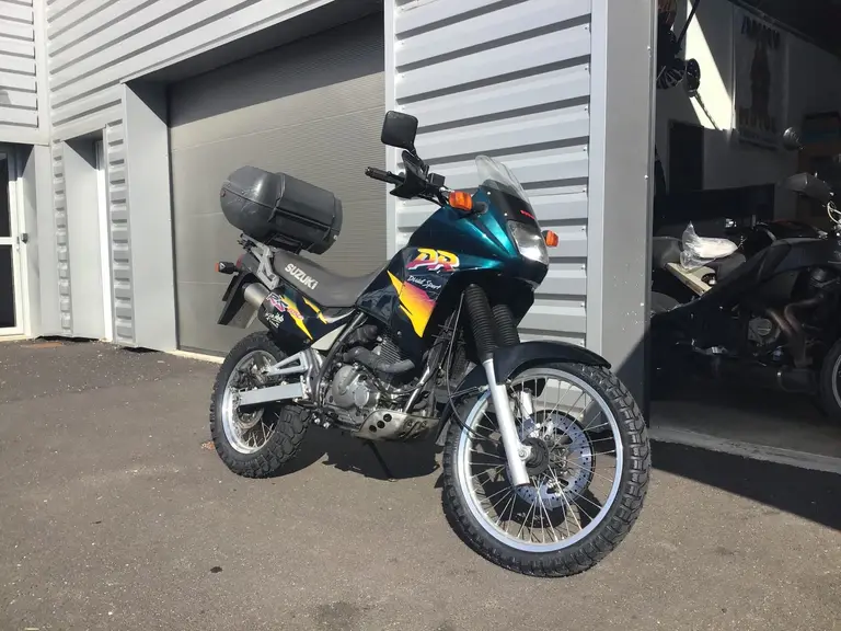 Réparation et entretien de moto à l'atelier AMMV - photo 13